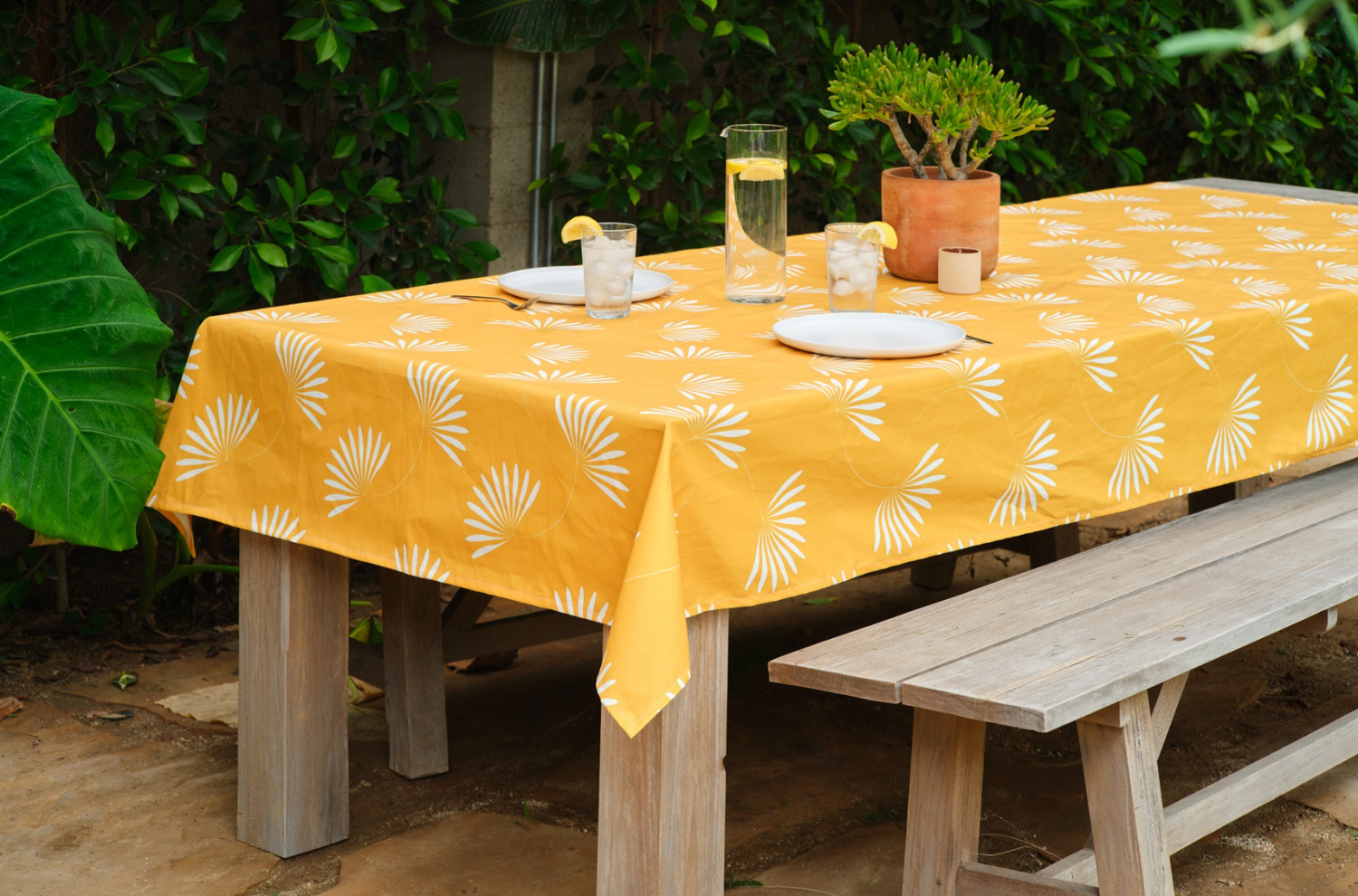 Sunny table cloth and decor