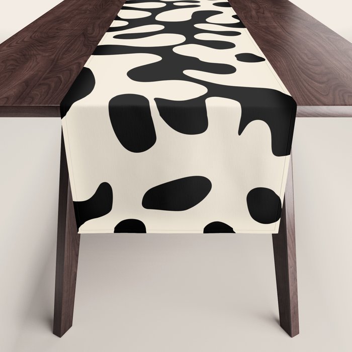 The Coral Table Runner Gallery Image 1