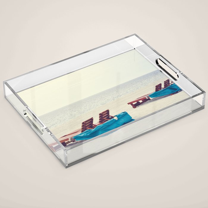Captivating Acrylic Tray Gallery Image 1