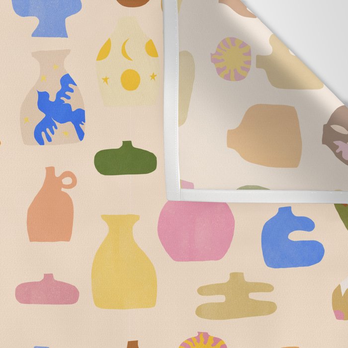 Abstract Vases Wall Tapestry Gallery Image 3