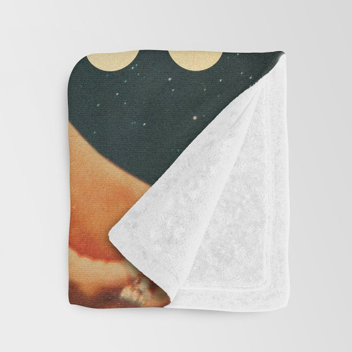 Your kind of Beauty Throw Blanket Gallery Image 3