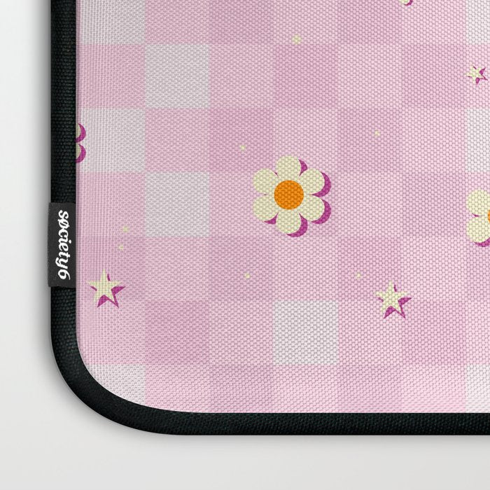 Let's Hang Out Every Daisy - Plant Puns Laptop Sleeve Gallery Image 3