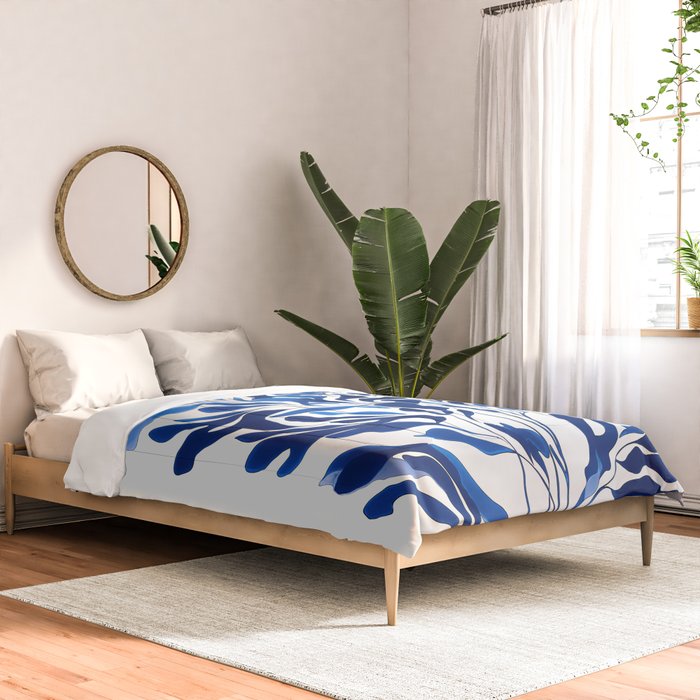 Blue Floral Print Minimalist Japanese Wall Art Comforter Gallery Image 2
