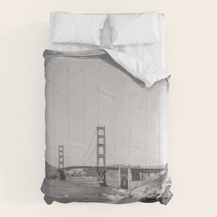 GOLDEN GATE BRIDGE IV / San Francisco, California Comforter Gallery Image 6