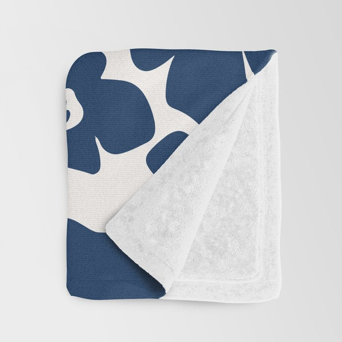 Retro Daisy - Blue Navy and white Throw Blanket Gallery Image 3