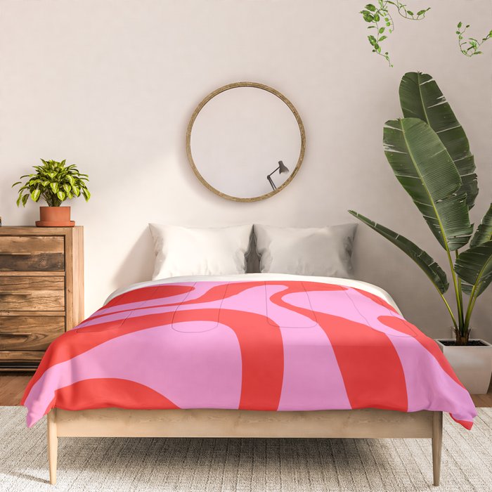 Retro Modern Soft Curves Abstract Pattern in Preppy Pink and Red Comforter Gallery Image 3