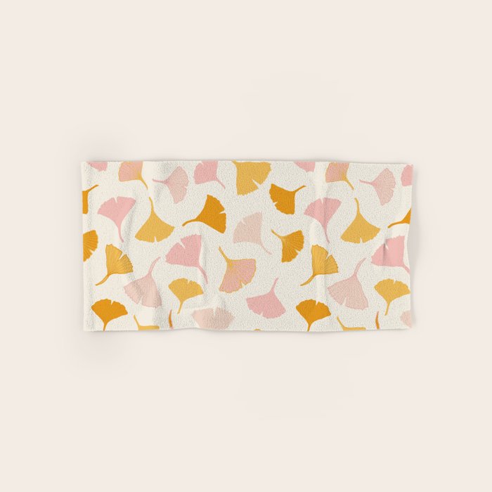Ginko leaf pattern 2 Bath Towel Gallery Image 1