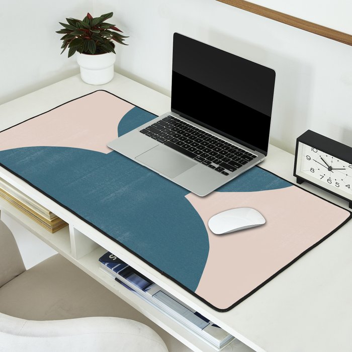Study Shape Vase No.5 Desk Mat Gallery Image 2