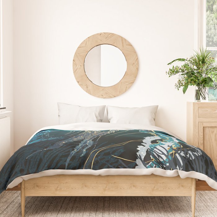 Metallic Jellyfish V Duvet Cover Gallery Image 3