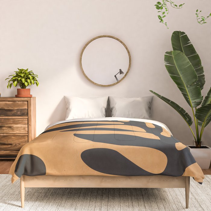 Minimal Abstract Art 10 Comforter Gallery Image 3