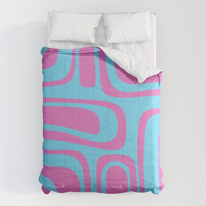 Vaporwave Pink and Blue Retro 80s Palm Springs Abstract Pattern Comforter Gallery Image 6