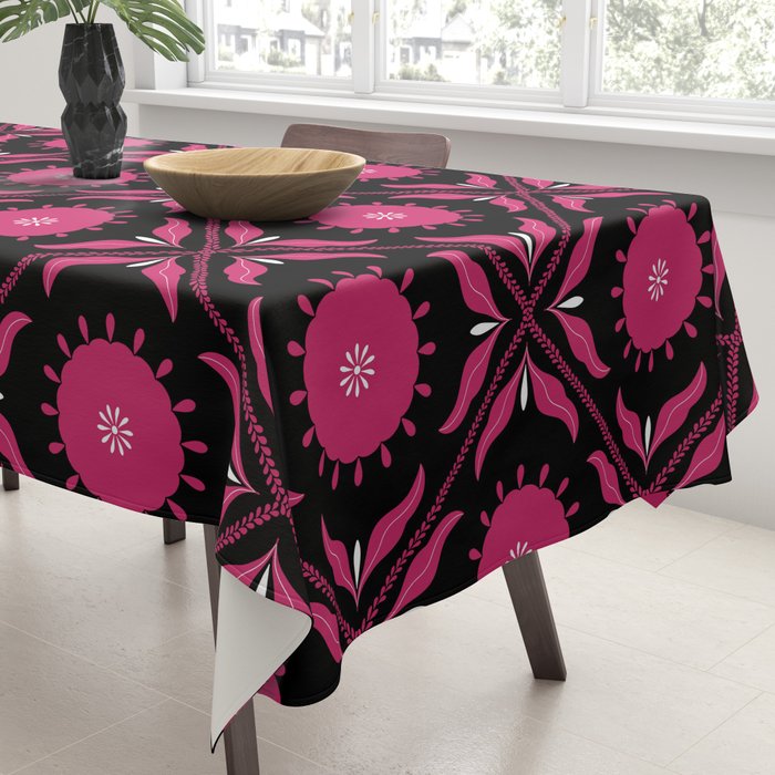 Cozy Pattern Tablecloth Gallery Image 3