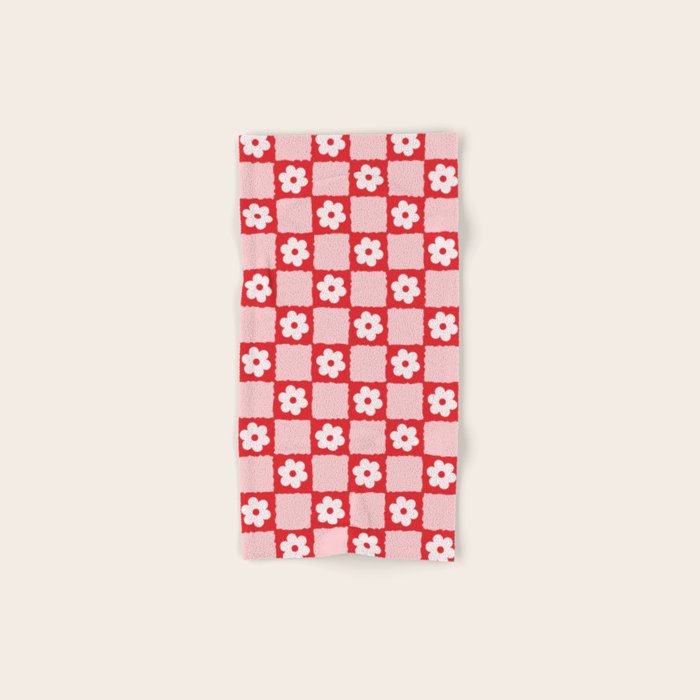 Retro Daisy Flower Checker in Red Bath Towel Gallery Image 1