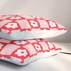 Retro Daisy Flower Checker in Red Pillow Sham Gallery Image 3