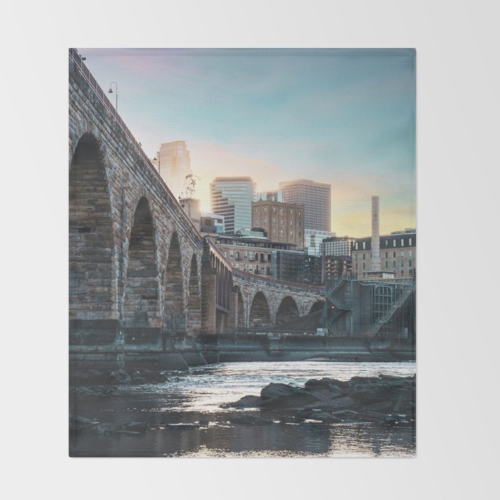 Minneapolis Sunset Throw Blanket Gallery Image 2