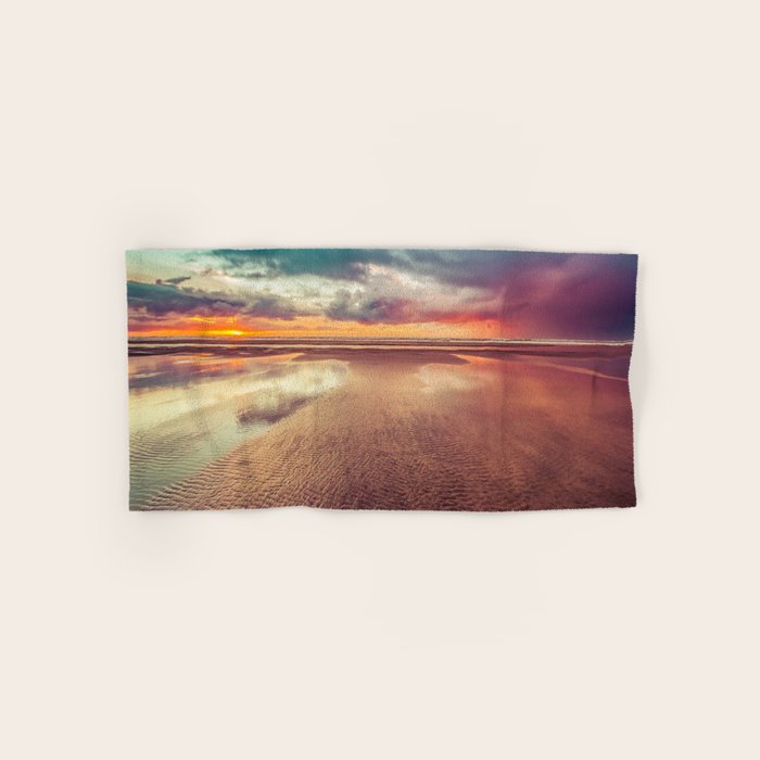 Beach Love Ocean Sunset Bath Towel Gallery Image 1