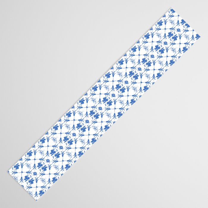 Floral Pleasure blue B Table Runner Gallery Image 3