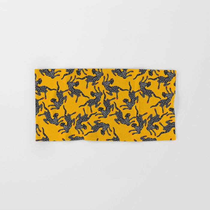 Bold cheetah dance Bath Towel Gallery Image 1