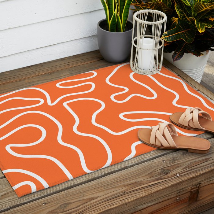 Squiggle Maze Minimalist Abstract Pattern in Orange and White Outdoor Rug Gallery Image 2