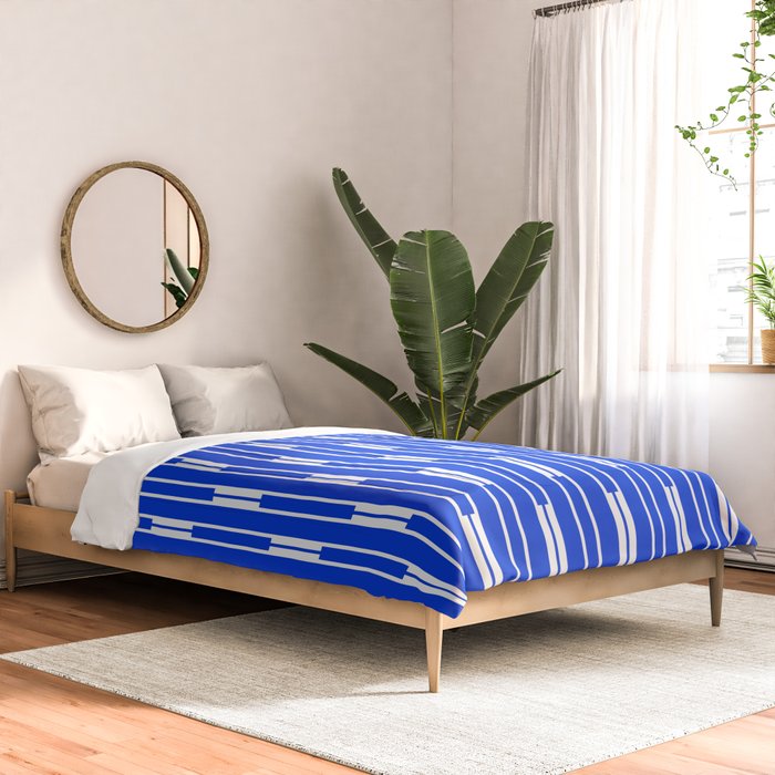 Geo Chain Vertical Block Stripe Pattern in Royal Blue and White Comforter Gallery Image 2