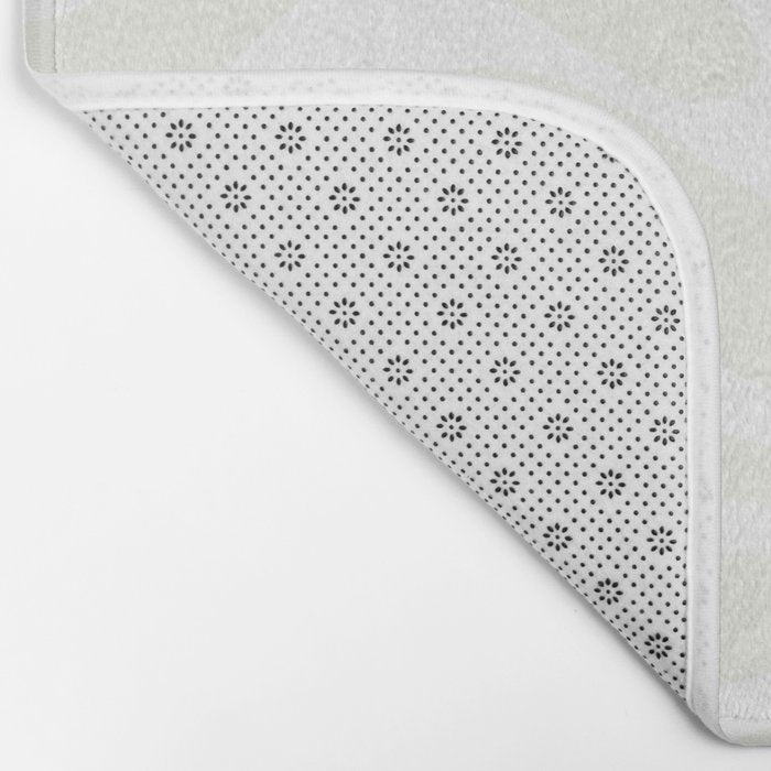Modern Liquid Swirl Abstract Pattern in Barely There Eggshell on White Bath Mat Gallery Image 2