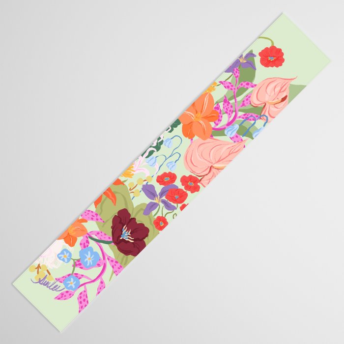 Splendid Flowers Table Runner Gallery Image 3