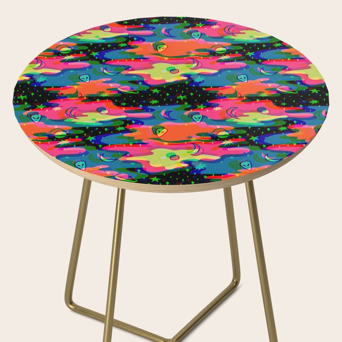 Psychedelic 3D Alien Print Side Table Gallery Image 2