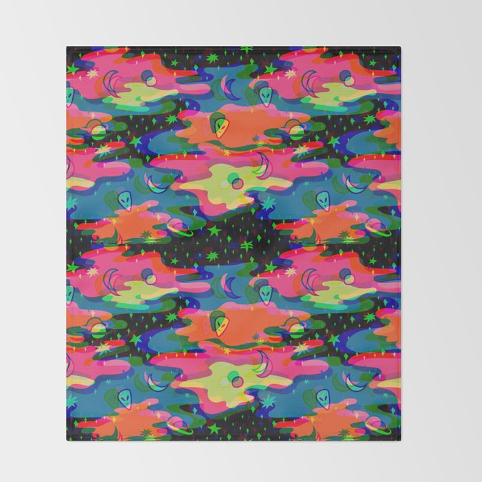 Psychedelic 3D Alien Print Throw Blanket Gallery Image 2