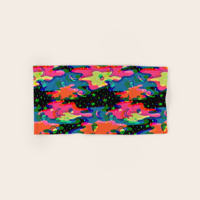 Psychedelic 3D Alien Print Towels Gallery Image 1