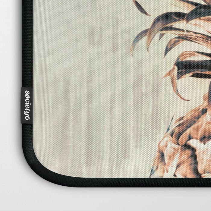 PINEAPPLE 3 Laptop Sleeve Gallery Image 3