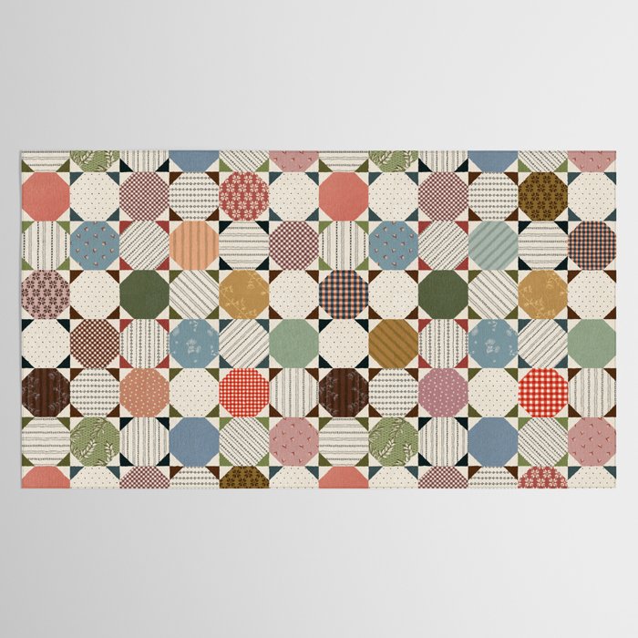 Rounded Quilt Tablecloth Gallery Image 2