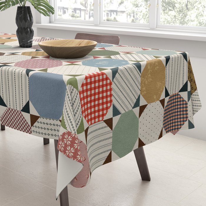 Rounded Quilt Tablecloth Gallery Image 3
