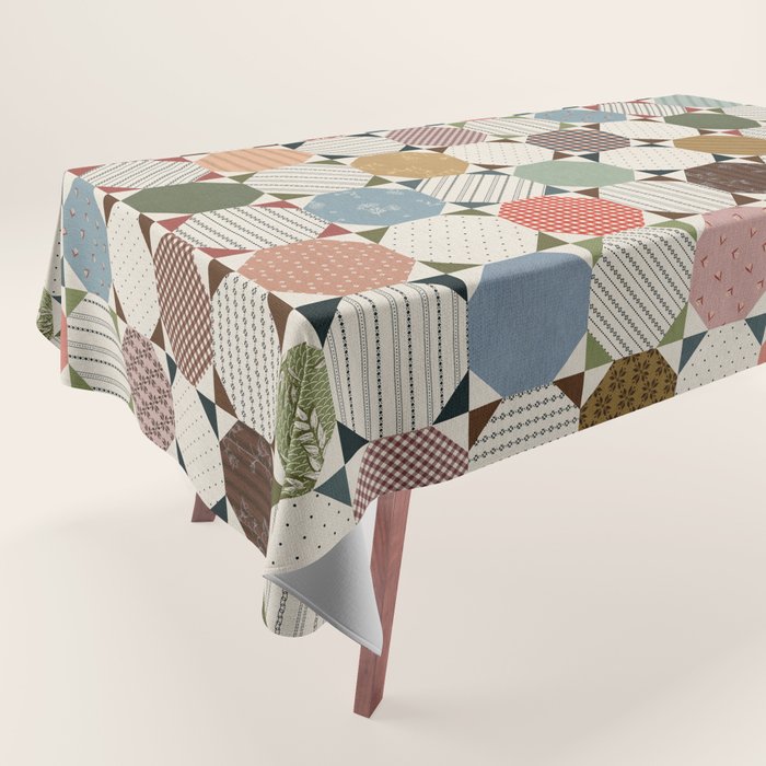 Rounded Quilt Tablecloth Gallery Image 1