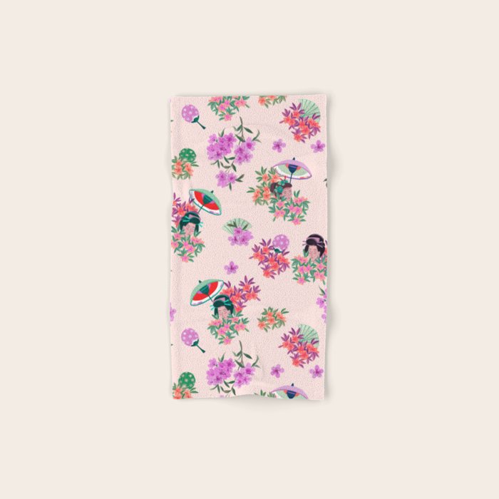 Pastel purple oriental pattern Bath Towel Gallery Image 1