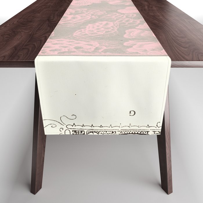 daydream in rosa traÌumen strukturiert versunken sinkend Table Runner Gallery Image 1