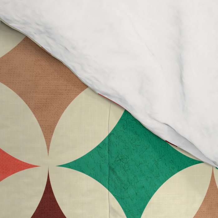 Bold and Cheerful Christmas Quilt: Starry Circles with Texture Comforter Gallery Image 4