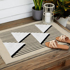 Triangle black and white Stripes Outdoor Rug Gallery Image 2