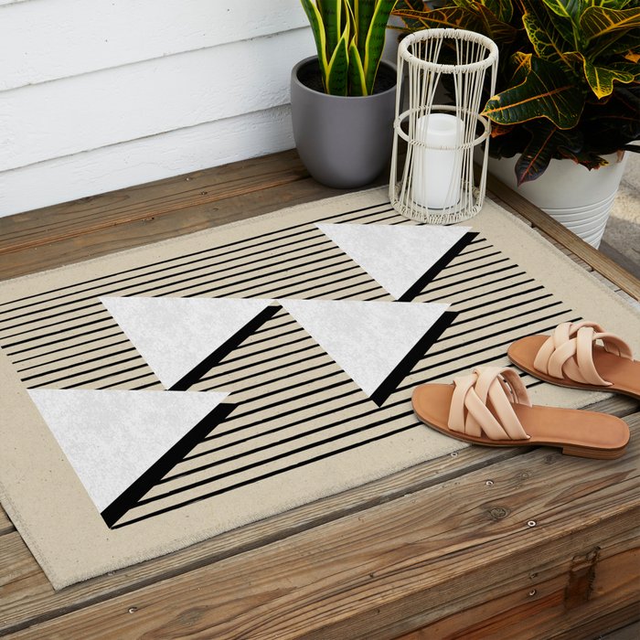 Triangle black and white Stripes Outdoor Rug Gallery Image 2