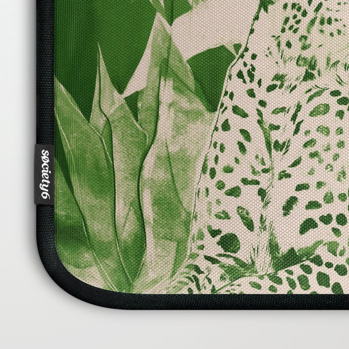 Jungle Cheetahs 5 Laptop Sleeve Gallery Image 3