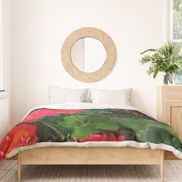 RED GERANIUMS GREEN GARDEN ART Duvet Cover Gallery Image 3