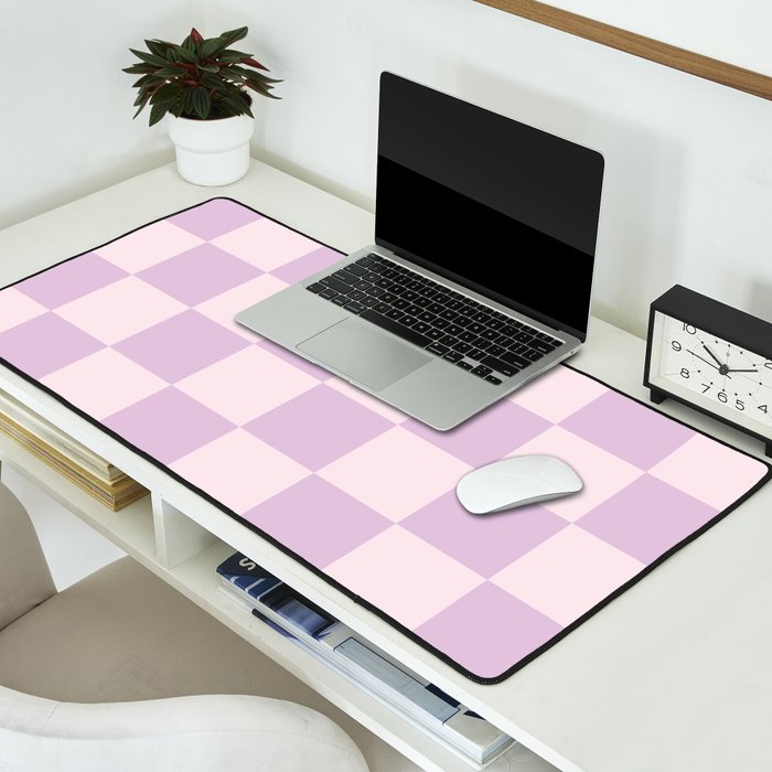 Light Lilac Checkerboard Check Pattern  Desk Mat Gallery Image 2