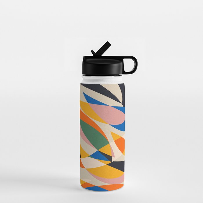 //05 Water Bottle Gallery Image 1