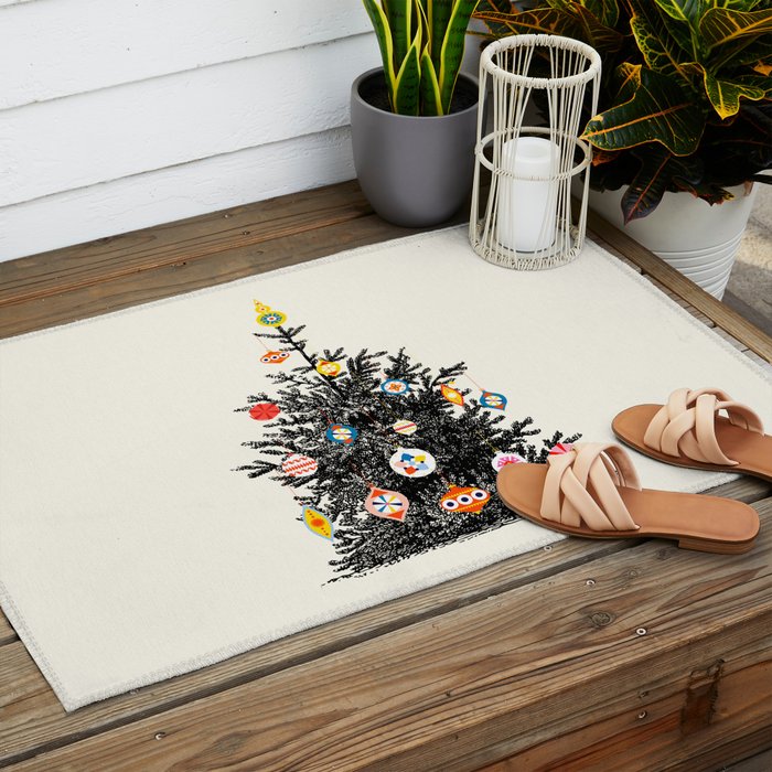Retro Decorated Christmas Tree Outdoor Rug Gallery Image 2