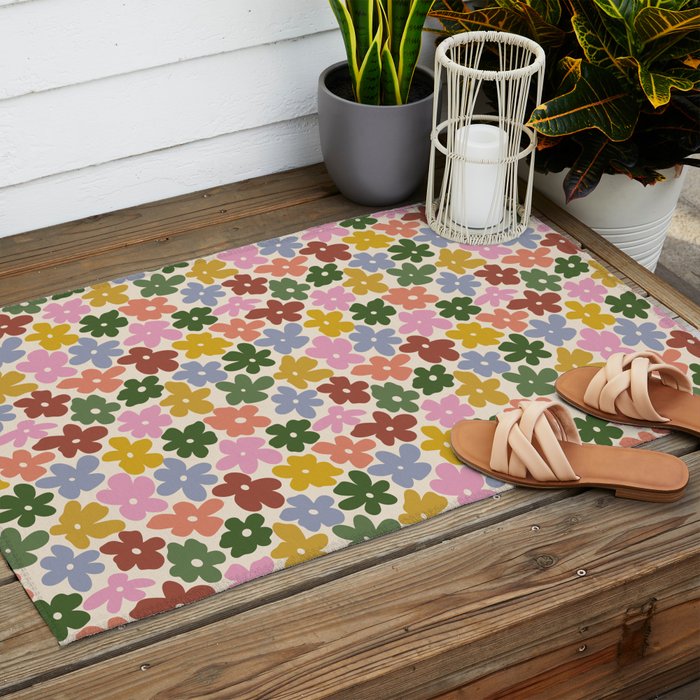Flower - Vintage Daisy Outdoor Rug Gallery Image 2