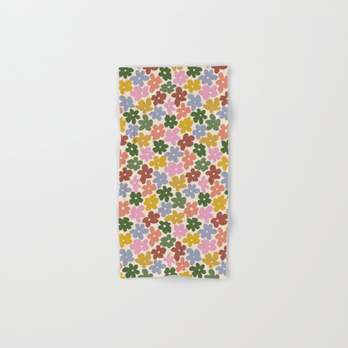 Flower - Vintage Daisy Bath Towel Gallery Image 1