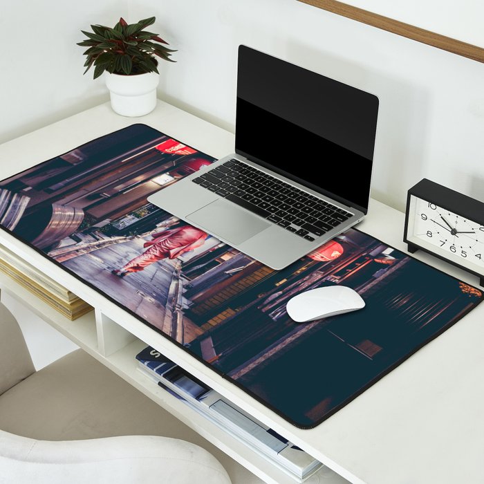Geisha In Kyoto Desk Mat Gallery Image 2