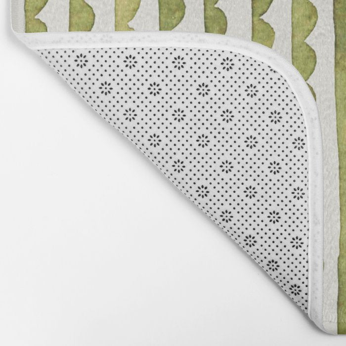 Small scalloped line in watercolor green Bath Mat Gallery Image 2