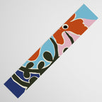 Retro minimal flower V Table Runner Gallery Image 3