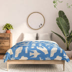 Ancient blue greek statue doodle pattern Comforter Gallery Image 3
