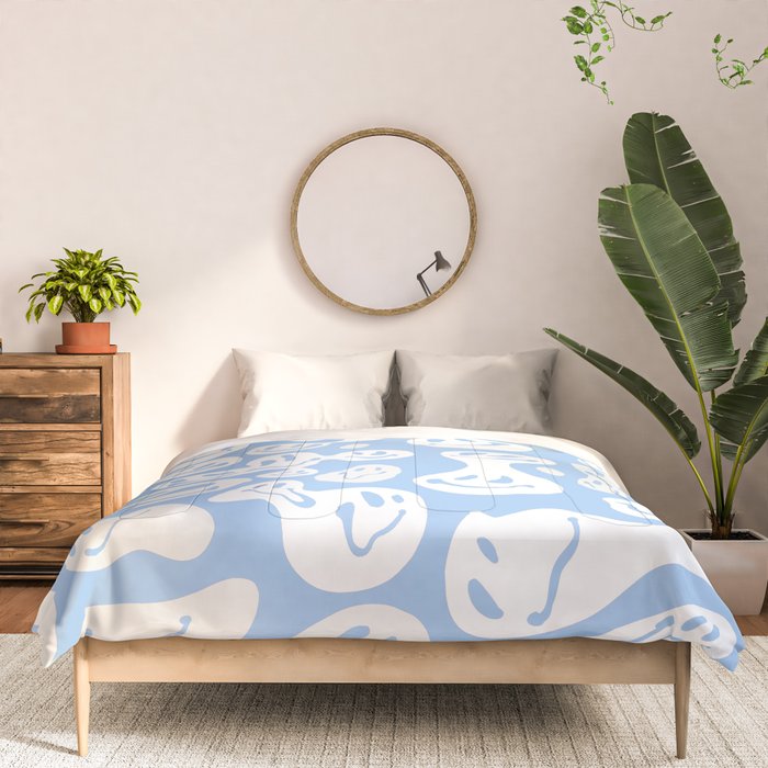 Pastel Blue Dripping Smiley Comforter Gallery Image 3